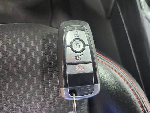 Used 2024 Ford Escape ST-Line w/ Tech Pack #1 FWD image 30