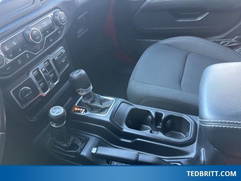 Used 2021 Jeep Wrangler Unlimited Sahara w/ Cold Weather Group image 33