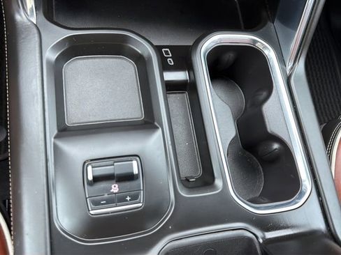 Used 2025 GMC Sierra 3500 Denali Ultimate image 28