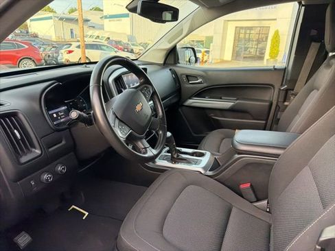 Used 2019 Chevrolet Colorado LT w/ LT Convenience Package AWD/4WD image 4