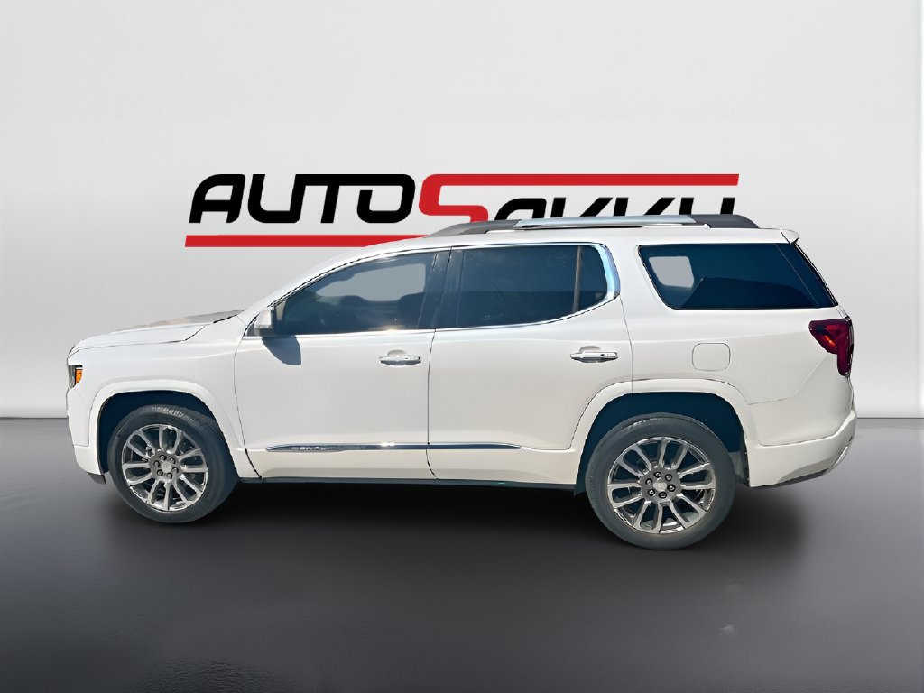 Used 2023 GMC Acadia Denali w/ Trailering Package FWD image 4