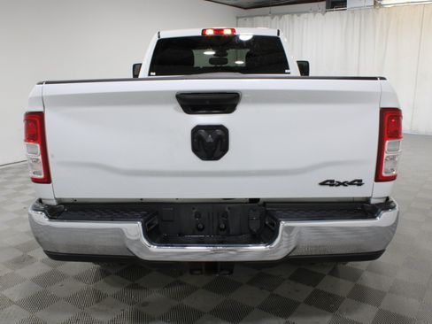 Used 2024 RAM 2500 Big Horn AWD/4WD image 27