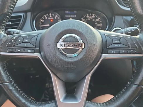 Used 2022 Nissan Rogue Sport SV FWD image 21