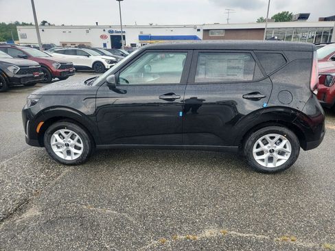 New 2025 Kia Soul LX w/ LX Technology Package image 4