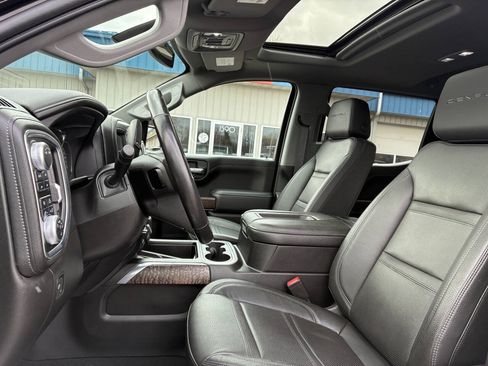 Used 2020 GMC Sierra 1500 Denali w/ LPO, GMC Protection Package AWD/4WD image 3