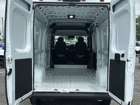 Used 2026 RAM ProMaster 2500 w/ Convenience Group FWD image 35