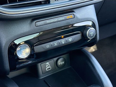 New 2026 Ford Escape SE w/ Class II Trailer Tow Package image 10