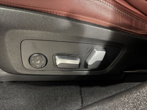 Used 2023 BMW X4 M40i w/ Premium Package image 14