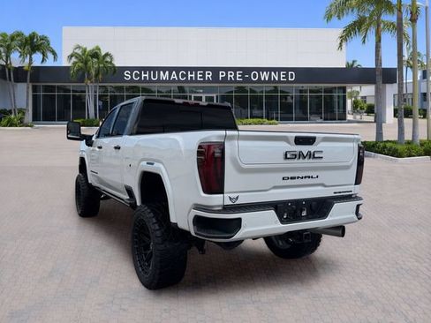 Used 2025 GMC Sierra 2500 Denali w/ Technology Package AWD/4WD image 5