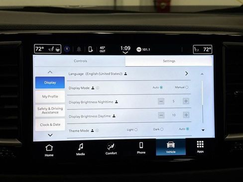 Used 2024 Chrysler Pacifica Touring-L image 50