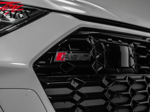 Used 2021 Audi RS 7 Sportback w/ RS 7 Executive Package image 10