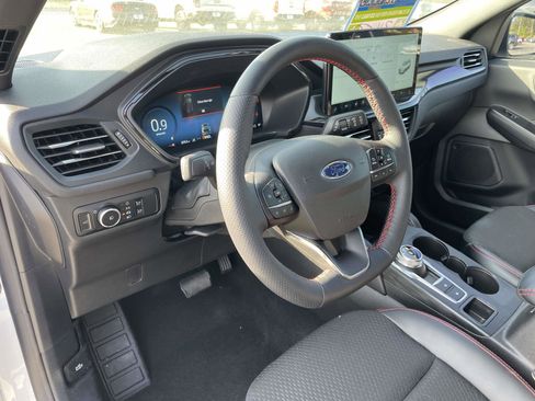 Used 2025 Ford Escape ST-Line Elite image 17