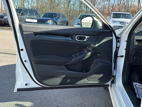 Used 2022 Honda Civic EX image 11