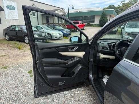 Used 2022 Subaru Ascent Limited w/ Technology Package AWD/4WD image 13