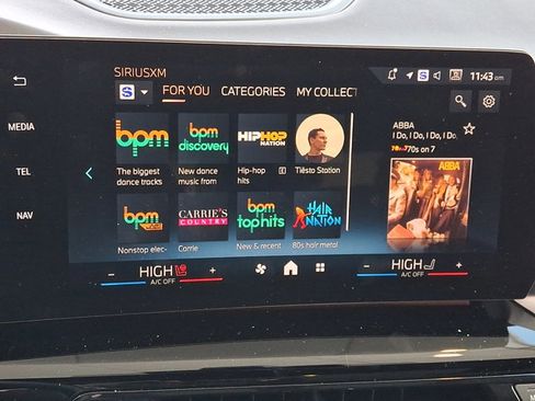 Certified 2025 BMW X1 xDrive28i w/ Convenience Package image 17