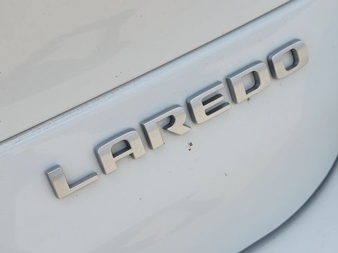 Used 2025 Jeep Grand Cherokee L Laredo w/ Luxury Tech Group I AWD/4WD image 12