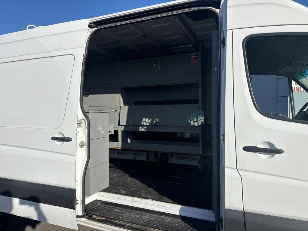 Used 2016 Mercedes-Benz Sprinter 2500 image 8