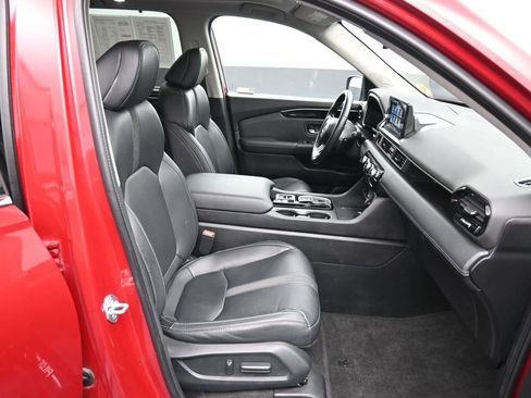 Used 2024 Honda Pilot Touring image 27