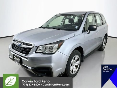 Used 2017 Subaru Forester 2.5i AWD/4WD image 4