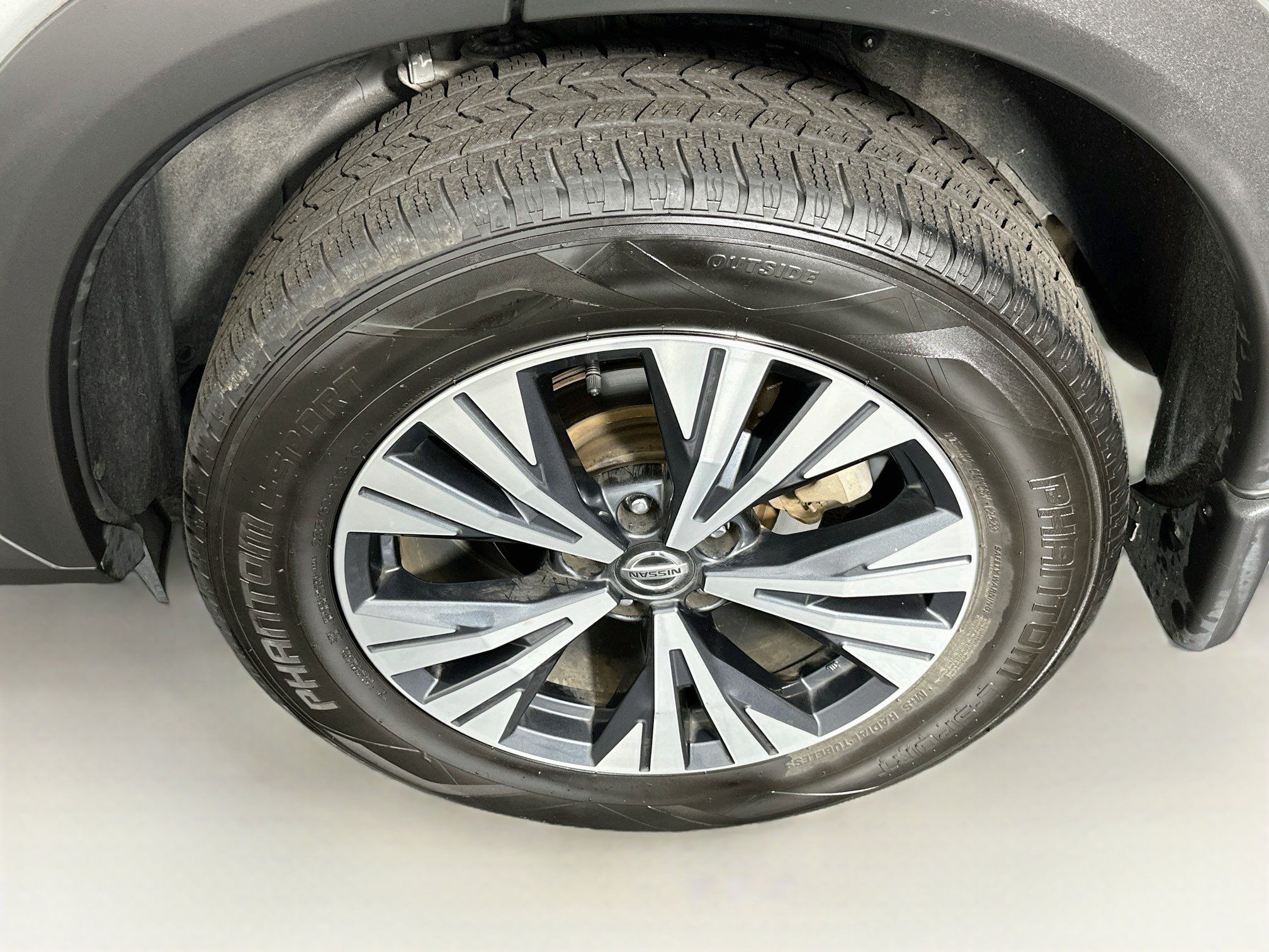 Used 2021 Nissan Rogue SV FWD image 11
