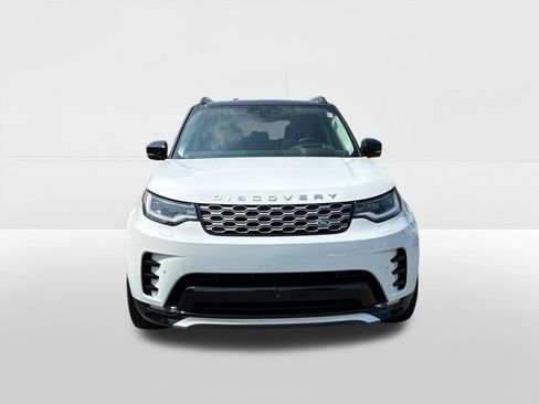 Used 2025 Land Rover Discovery Metropolitan Edition AWD/4WD image 6
