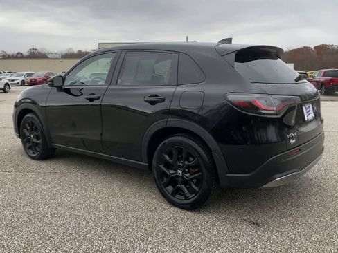 Used 2023 Honda HR-V Sport image 7