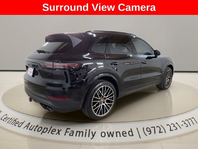Used 2023 Porsche Cayenne AWD/4WD image 5