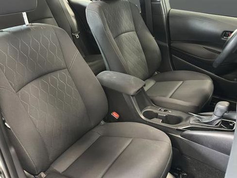 Used 2025 Toyota Corolla LE w/ LE Premium Package FWD image 22