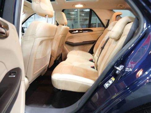 Used 2019 Mercedes-Benz GLE 400 4MATIC w/ Premium 1 Package image 23