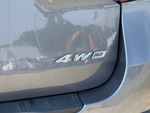 Used 2023 Ford Explorer XLT w/ Equipment Group 202A AWD/4WD image 12
