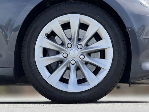 Used 2018 Tesla Model S 75D image 18