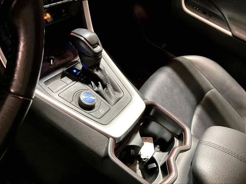 Used 2019 Toyota RAV4 Limited w/ Limited Grade Weather Package image 17