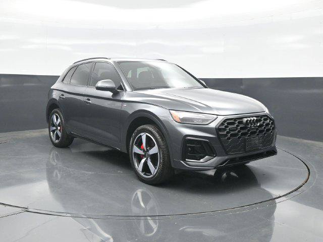 Used 2024 Audi Q5 2.0T Premium Plus w/ Premium Plus Package AWD/4WD image 1