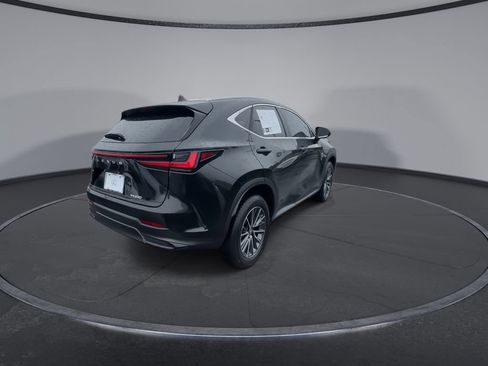 Used 2025 Lexus NX 250 FWD w/ Accessory Package (Z1) image 8