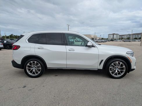 Used 2023 BMW X5 xDrive40i w/ Premium Package AWD/4WD image 4