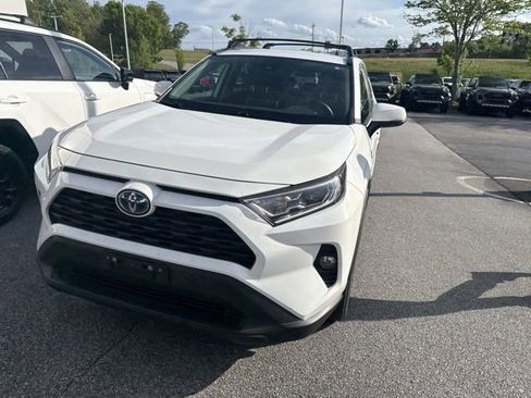 Used 2021 Toyota RAV4 XLE AWD/4WD image 7