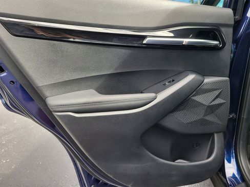 Used 2024 Kia Seltos EX image 11