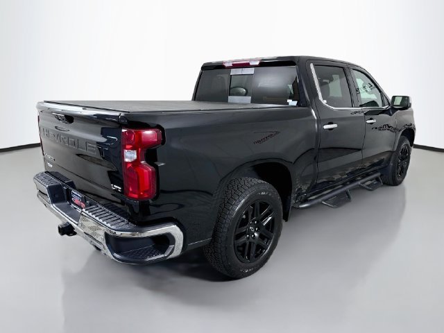 Used 2024 Chevrolet Silverado 1500 LTZ AWD/4WD image 7