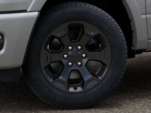 New 2026 RAM 1500 4x4 Crew Cab image 8