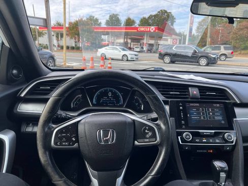 Used 2018 Honda Civic EX-T image 20