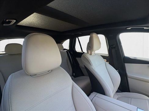 New 2026 Mercedes-Benz GLC 300 image 23