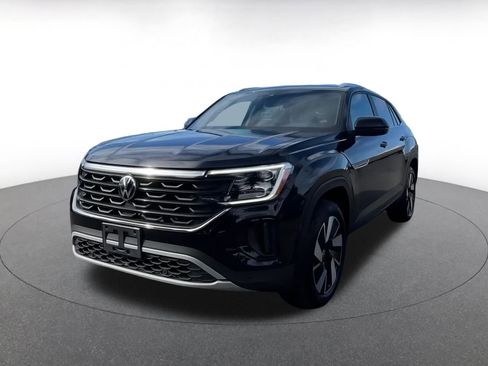 Used 2025 Volkswagen Atlas Cross Sport SE image 7