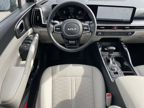 New 2025 Kia Sorento S w/ Panoramic Sunroof Package image 25