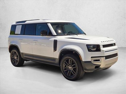 Used 2025 Land Rover Defender 110 S AWD/4WD image 3