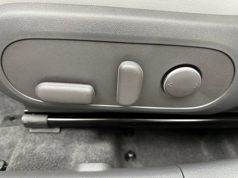 Certified 2024 Hyundai Kona SEL FWD image 12