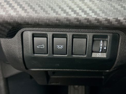 Used 2025 Subaru Ascent Premium AWD/4WD image 17