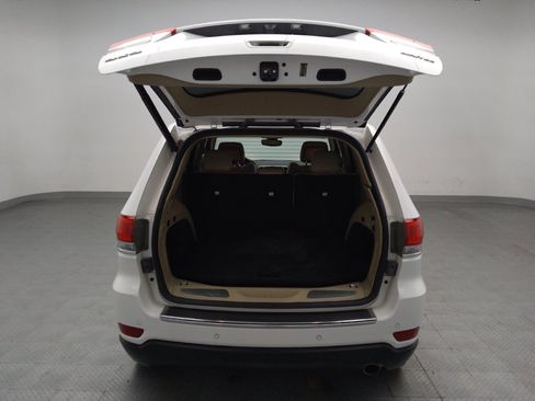 Used 2018 Jeep Grand Cherokee Limited AWD/4WD image 29