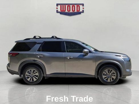 Used 2024 Nissan Pathfinder SV AWD/4WD image 6