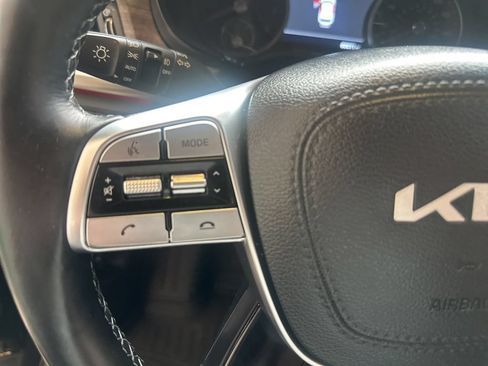 Used 2022 Kia Telluride SX w/ SX Prestige Package AWD/4WD image 17