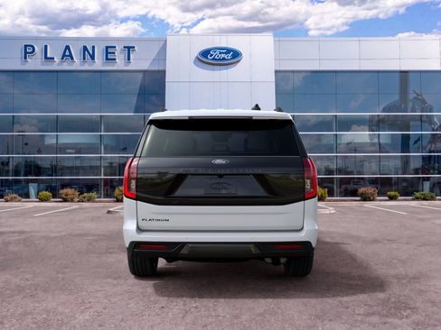 New 2027 Ford Expedition Platinum w/ Stealth Appearance Package RWD image 9